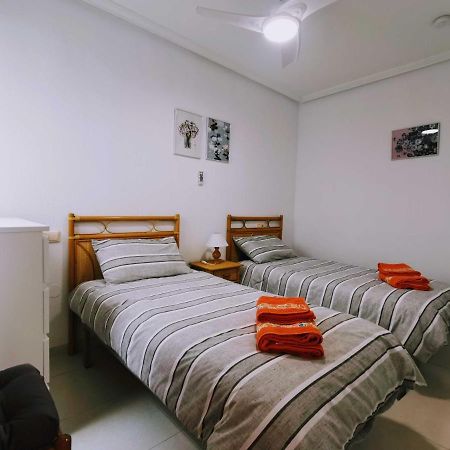 El Sombrero Apartment With Free Wifi Playa Del Cura Torrevieja Exteriör bild
