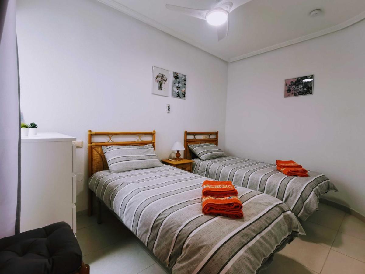 El Sombrero Apartment With Free Wifi Playa Del Cura Torrevieja Exteriör bild